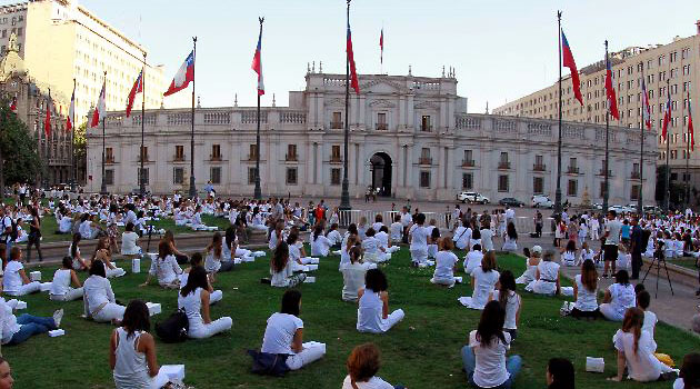 mujeres-de-blanco-se-manifestaran-en-roma-durante-visita-de-m