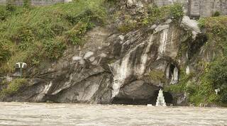 Santuario de Lourdes nuevamente bajo el agua, 