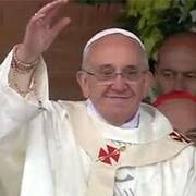 El Papa al mundo desde una  Favela