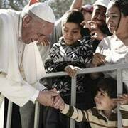 Ser cristiano es anunciar que Jesús está vivo, que está con nosotros y que esperamos su regreso dice el Papa