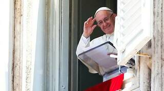 Para el creyente es prioridad confiar en la acción de Dios que fecunda la historia enseña Papa Francisco