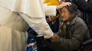 El Papa invita a vivir un Adviento encarnado en el amor al prójimo