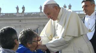 Papa Francisco pone de relieve: Perseguir a un miembro de la Iglesia, es perseguir a Cristo