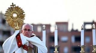 ¡Nueva Alerta del Papa!: Unidos adoramos a Cristo Eucaristía este 27 de marzo a las 18 horas (horario de Roma)